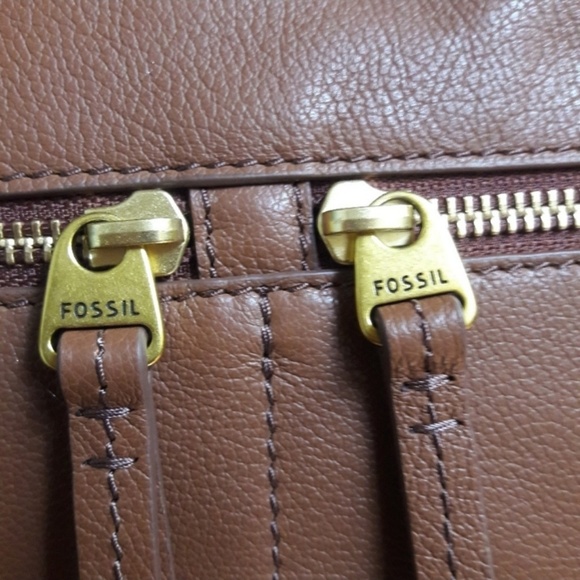 NWT FOSSIL ELISE LG CROSSBODY SHOULDER BAG PURSE - Picture 2 of 7